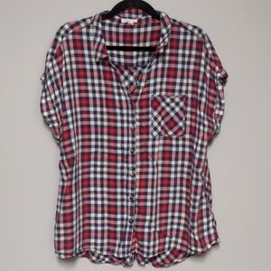 EUC Maurices Short Sleeve Button down Shirt